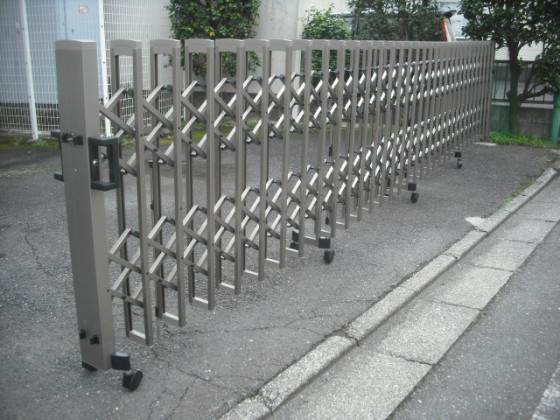 ガレージ 門扉 7メートルくらい用